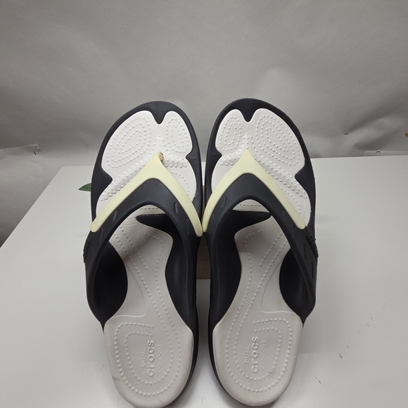 CROCS MODI Flip Flops Sandals Dual Comfort Mens 7 / Womens 9 Black White - Picture 3 of 7